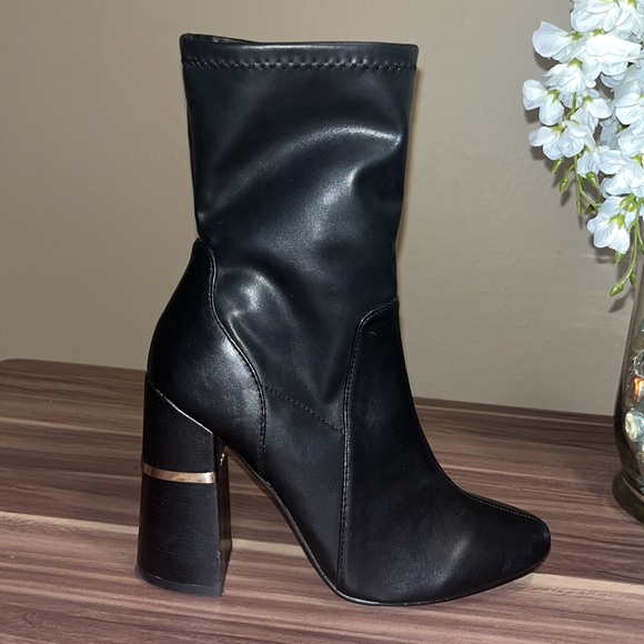 Lord and Taylor design lab, black, vegan leather boots - Picture 5 of 13